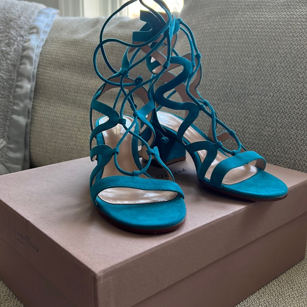 Gianvito Rossi Artemis Heels in Turqoise